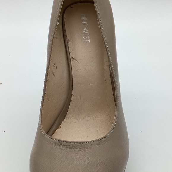 1786. Nine West Taupe Platform Pump EUC Size 8.5 - Picture 5 of 13